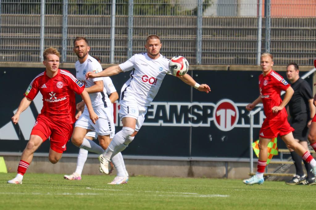 4:1! Sportfreunde drehen Partie am „Flinger Broich“ und springen auf Rang zwei!